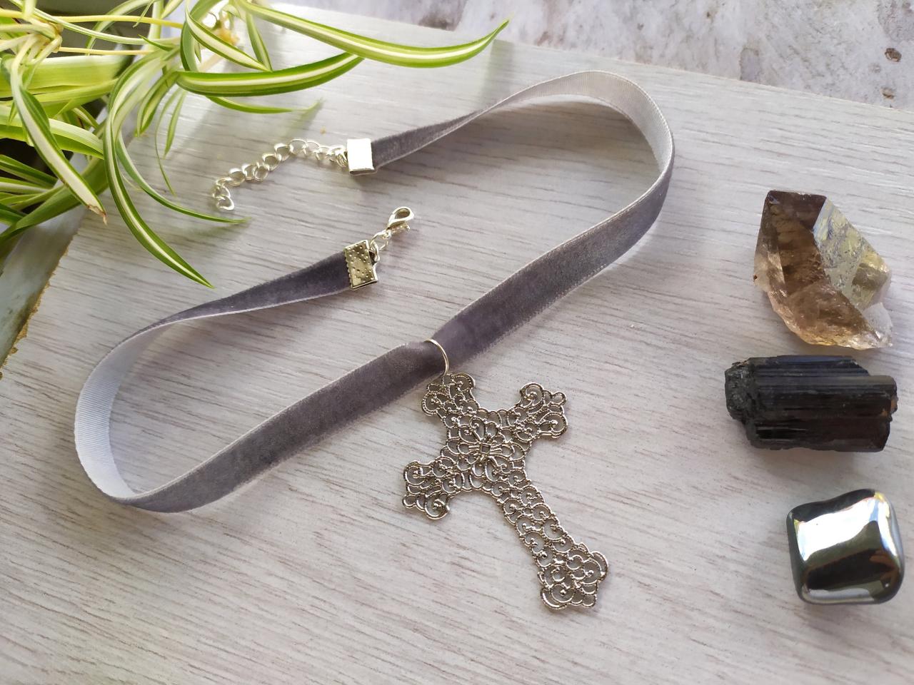 Grey Silver Cross Velvet Choker, Metal Rock Punk Necklace, Choker With Gothic Cross, Grey Necklace With Cross, Alternative Fashion Necklace