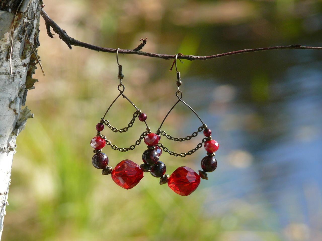 Bohemian red Garnet earrings, Red boho chandelier earrings, Antique brass chain earrings, Red gemstone jewelry, Dark red beaded earrings.