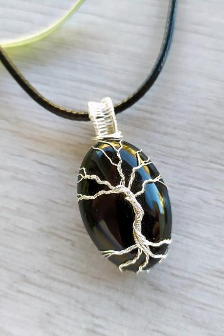 Black wire wrapped tree of life pendant, Black Agate gemstone necklace, Elegant Agate stone necklace, Black boho crystal necklace